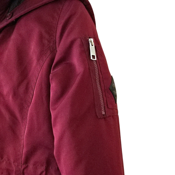 Hollister Ultimate Down Jacket Hooded Burgundy Red, Outdoors Skiing Winter XS - Picture 9 of 15